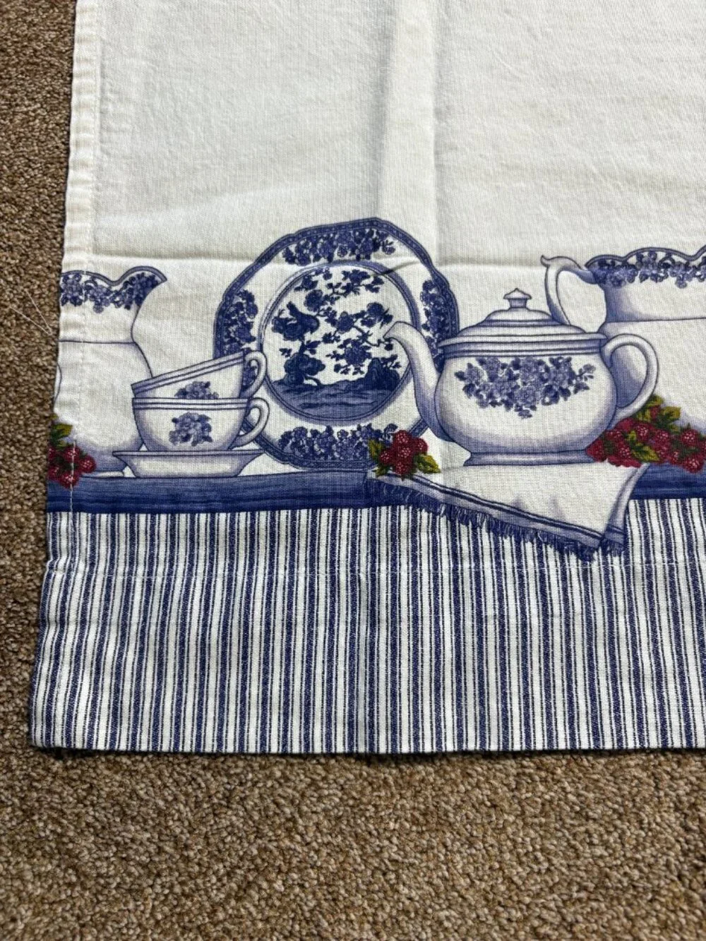2 Vintage Better Homes Curtains Country Cottage Blue & White Tea & Berries